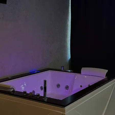 Διαμέρισμα Black Pearl Jacuzzi *